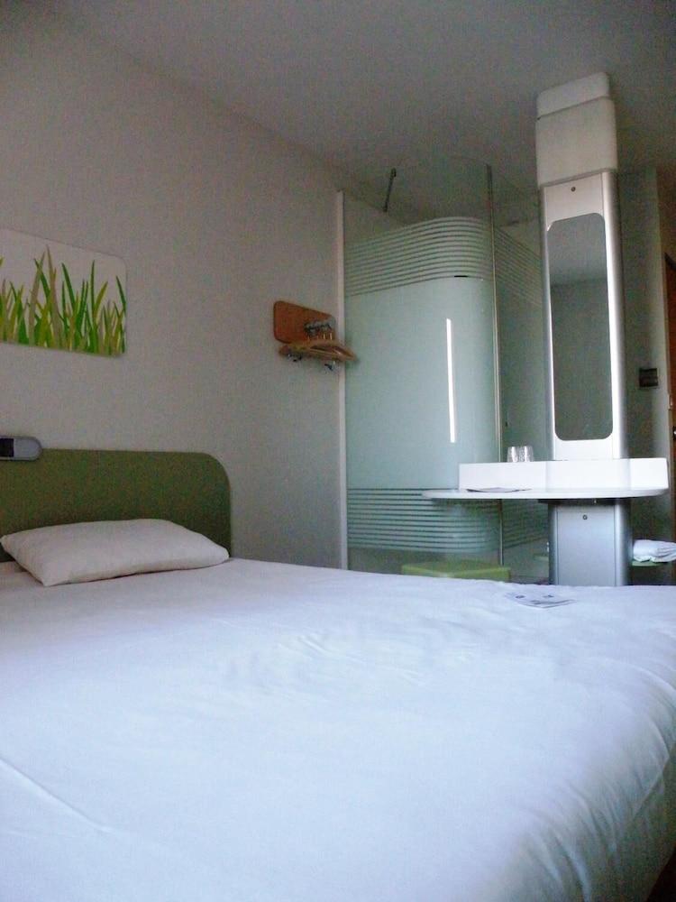 Ibis Budget Montauban Les Chaumes Exterior foto
